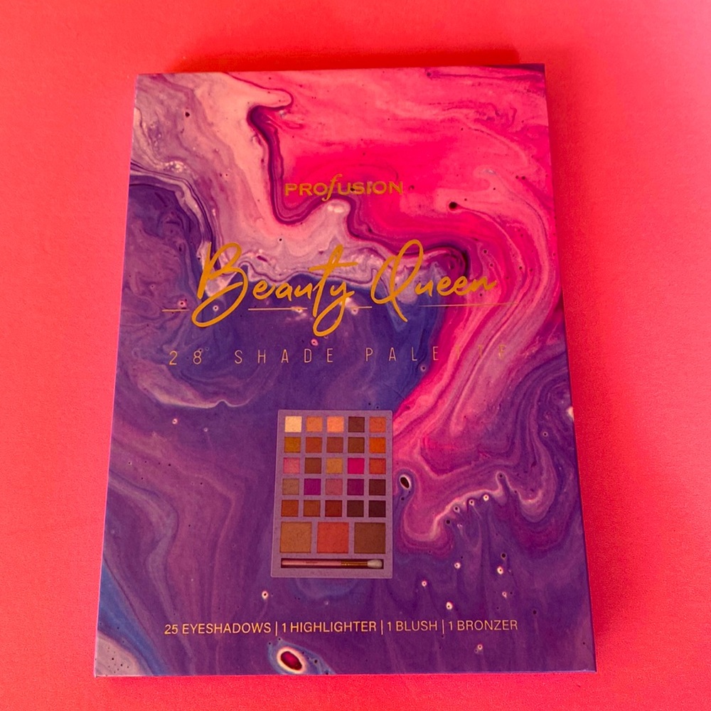 BEAUTY QUEEN 28 SHADES PALETTE EYE & FACE